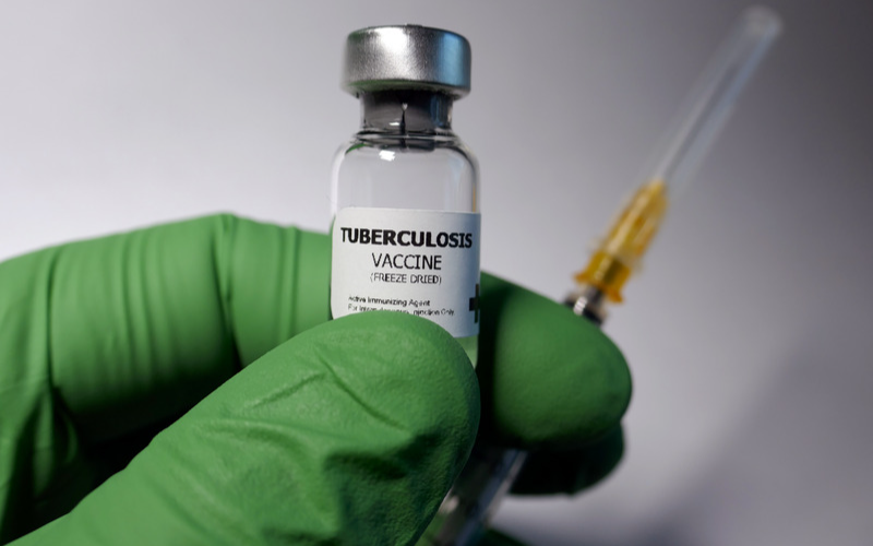 ВОЗ: миру нужна новая вакцина против туберкулеза — для подростков и взрослых